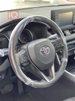 تۆیۆتا ڕاڤ 4